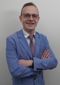 Foto vum Ben LOMEL - Spëtzekandidat fir d'Gemengewalen 2023 fir d'PIRATEN zu Kayl-Téiteng
